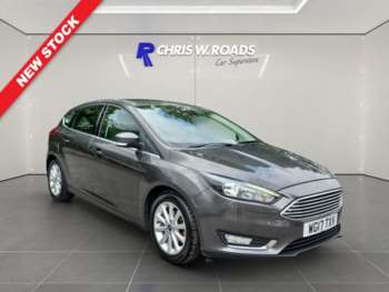 2017 (17) - 1.0T EcoBoost Titanium 5dr