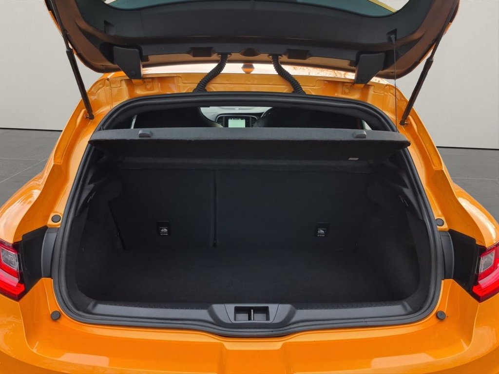 Used Renault Megane 2019 for sale - 76605129: Photo 32