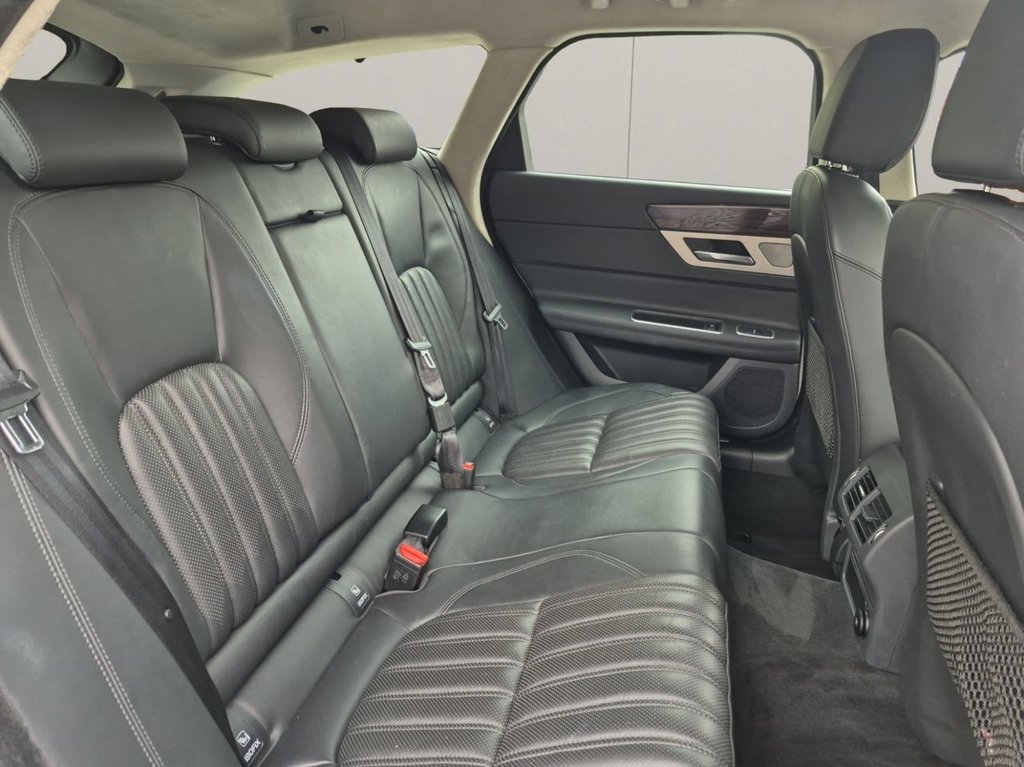 Used Jaguar XF 2018 for sale - 76162717: Photo 30