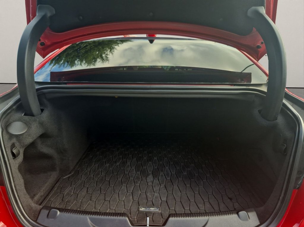 Used Jaguar XE 2019 for sale - 75877346: Photo 36