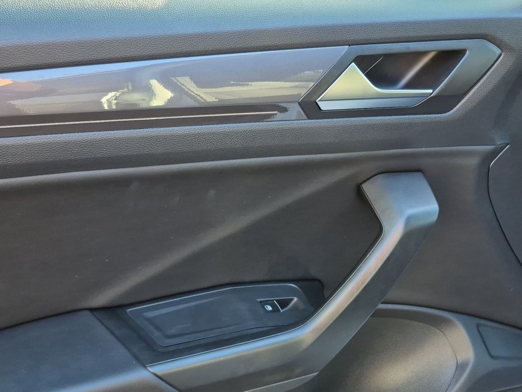 Used Volkswagen T-Roc 2020 for sale - 76617725: Photo 18