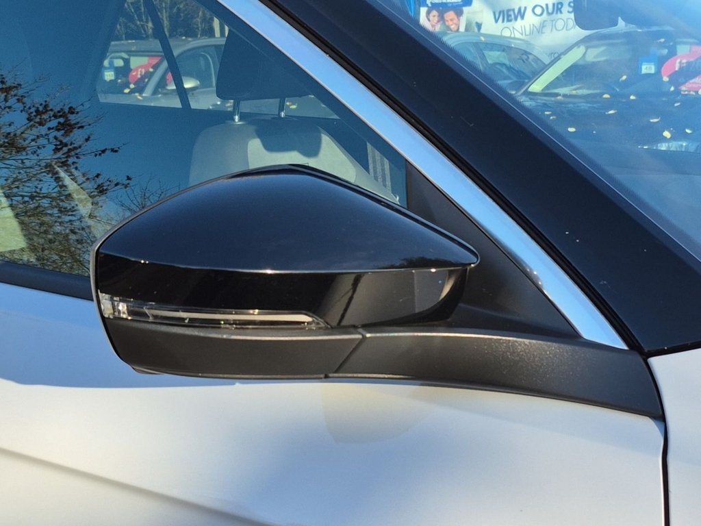 Used Volkswagen T-Roc 2020 for sale - 76617725: Photo 35