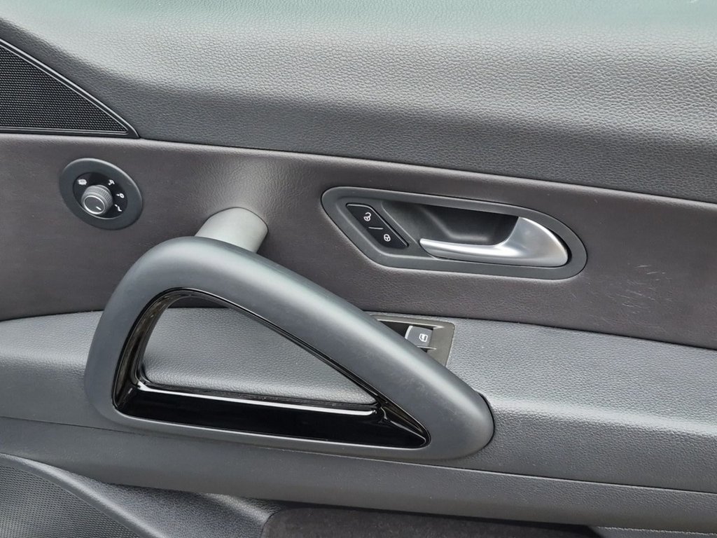 Used Volkswagen Scirocco 2018 for sale - 76417928: Photo 16