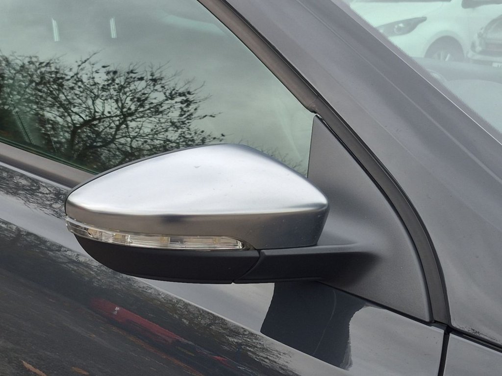 Used Volkswagen Scirocco 2018 for sale - 76417928: Photo 33