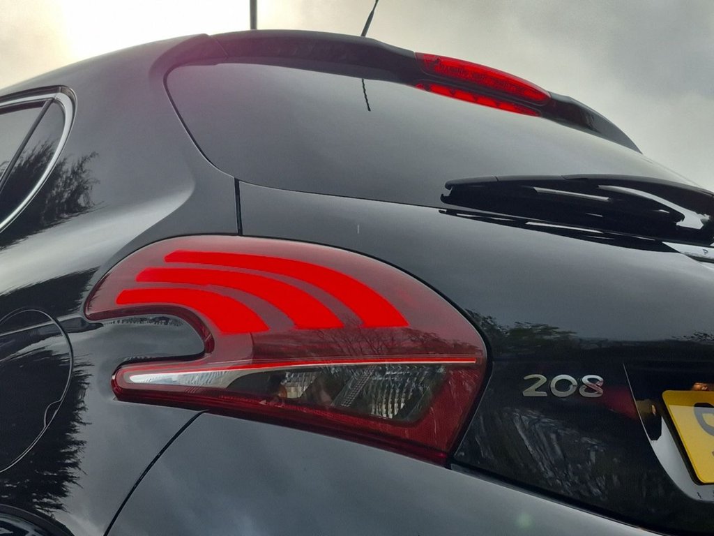 Used Peugeot 208 2018 for sale - 76386028: Photo 36