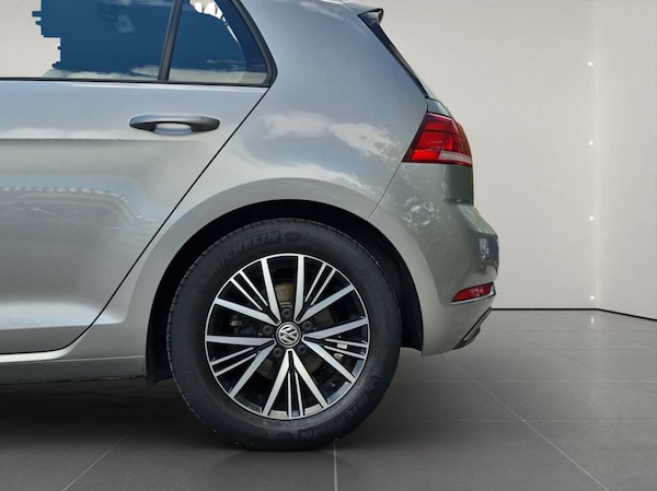 Used Volkswagen Golf 2019 for sale - 75986291: Photo 32