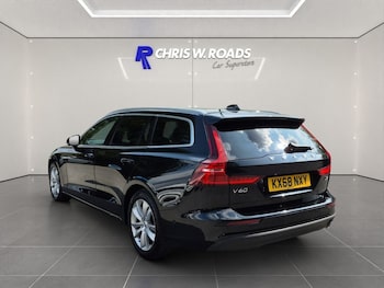 Used Volvo V60 2018 for sale - 75548195: Photo