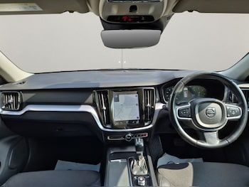 Used Volvo V60 2018 for sale - 75548195: Photo