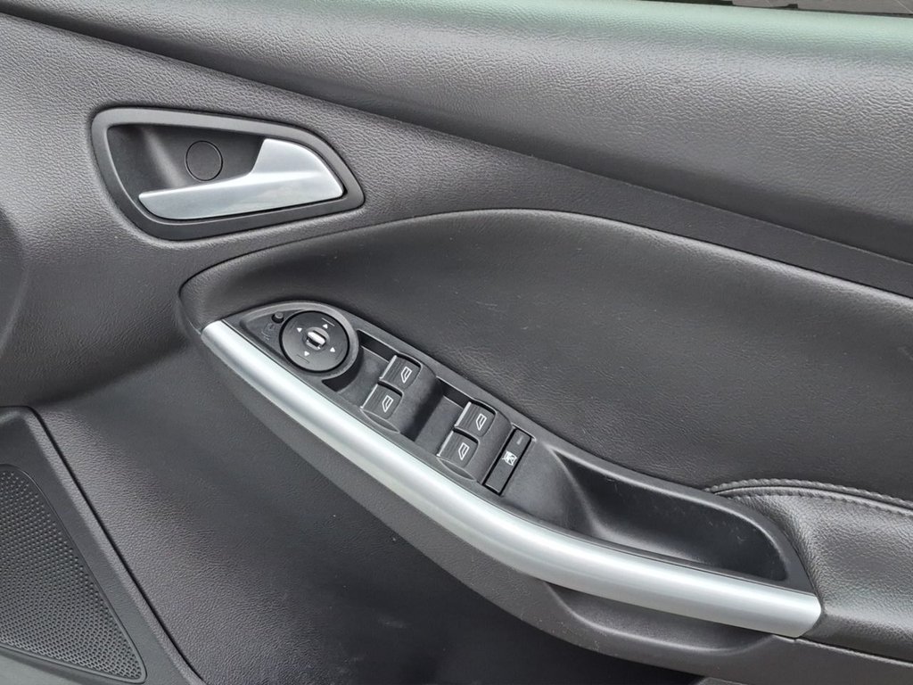 Used Ford Focus 2014 for sale - 76962234: Photo 16