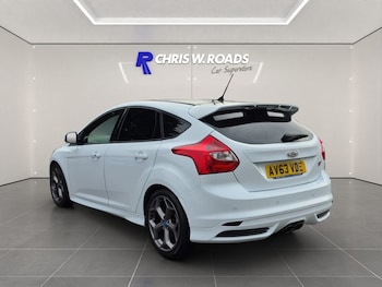 Used Ford Focus 2014 for sale - 76962234: Photo