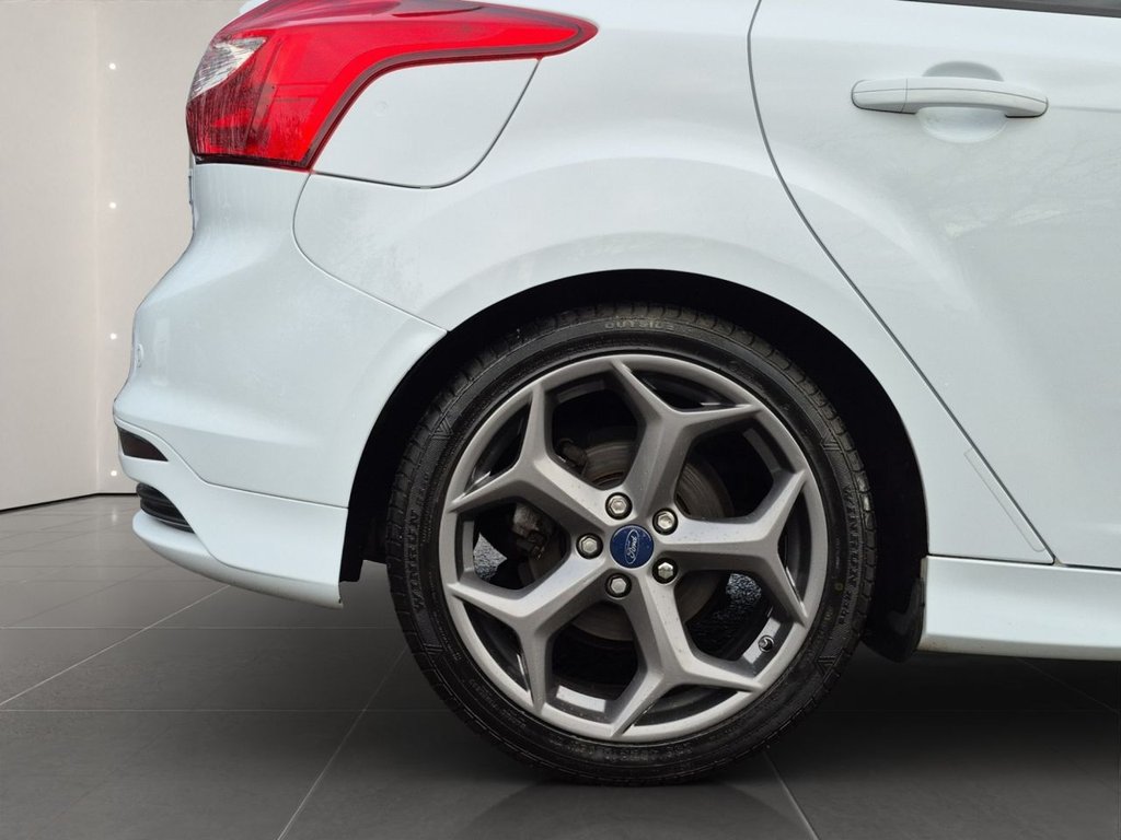 Used Ford Focus 2014 for sale - 76962234: Photo 31