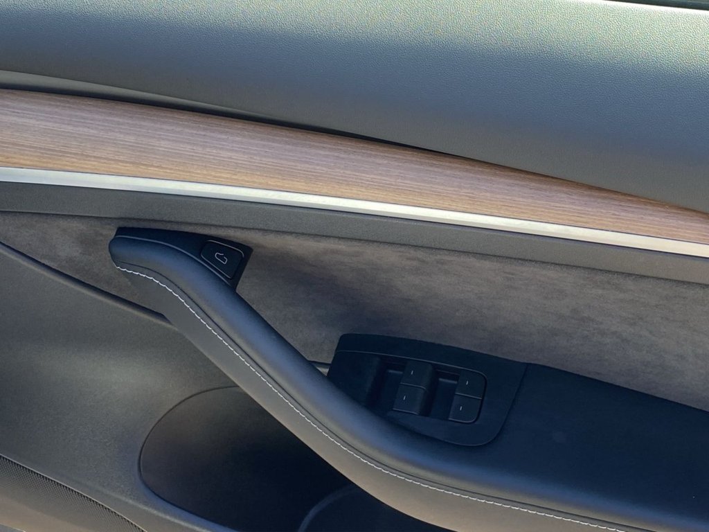 Used Tesla Model 3 2023 for sale - 76039012: Photo 15