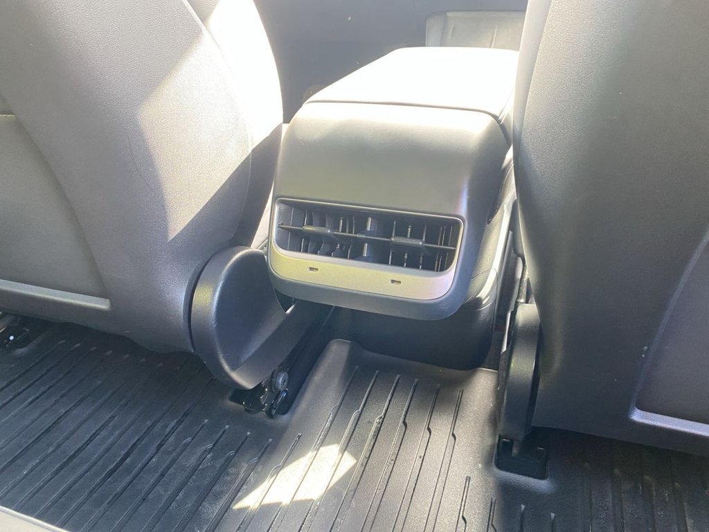 Used Tesla Model 3 2023 for sale - 76039012: Photo 32