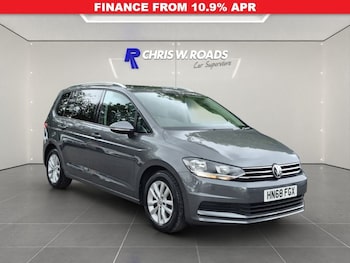 Used Volkswagen Touran 2018 for sale - 79574006: Photo