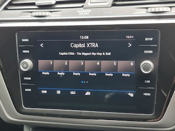 Used Volkswagen Touran 2018 for sale - 79574006: Photo