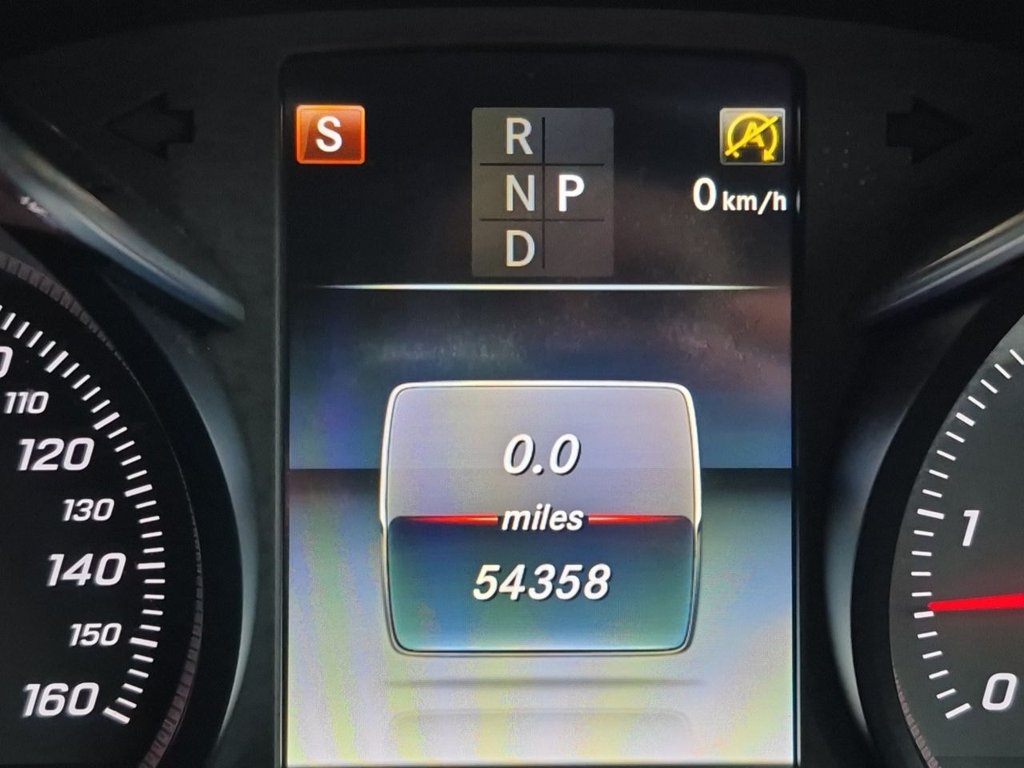 Used Mercedes-Benz GLC 2017 for sale - 77547235: Photo 30