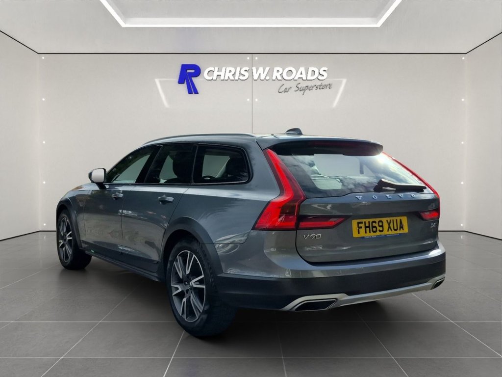 Used Volvo V90 2020 for sale - 76256558: Photo 2