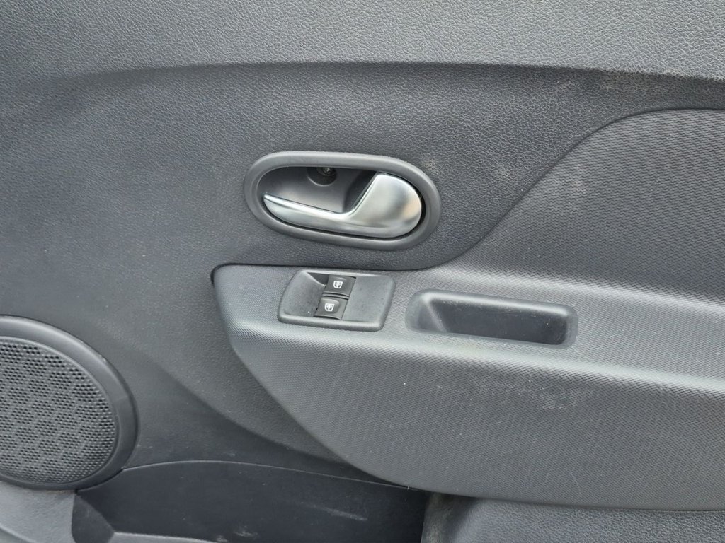 Used Dacia Sandero Stepway 2018 for sale - 78200228: Photo 16