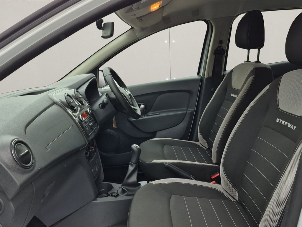 Used Dacia Sandero Stepway 2018 for sale - 78200228: Photo 17