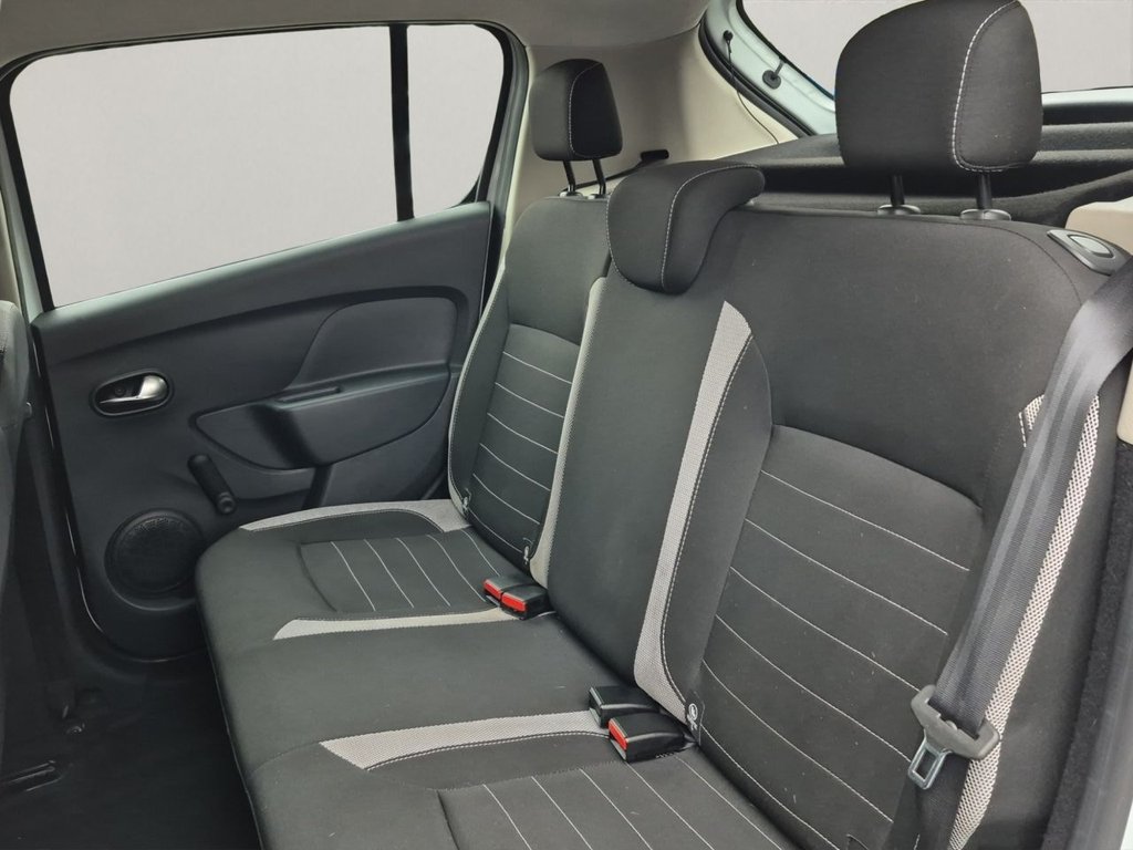 Used Dacia Sandero Stepway 2018 for sale - 78200228: Photo 26