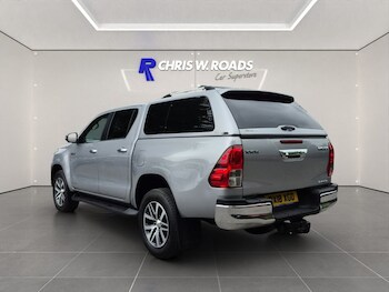 Used Toyota Hilux 2018 for sale - 75207254: Photo