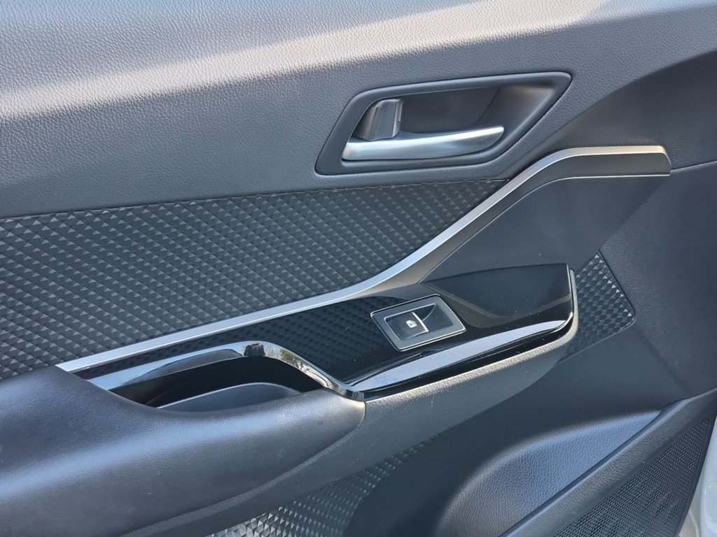 Used Toyota C-HR 2019 for sale - 76985723: Photo 18