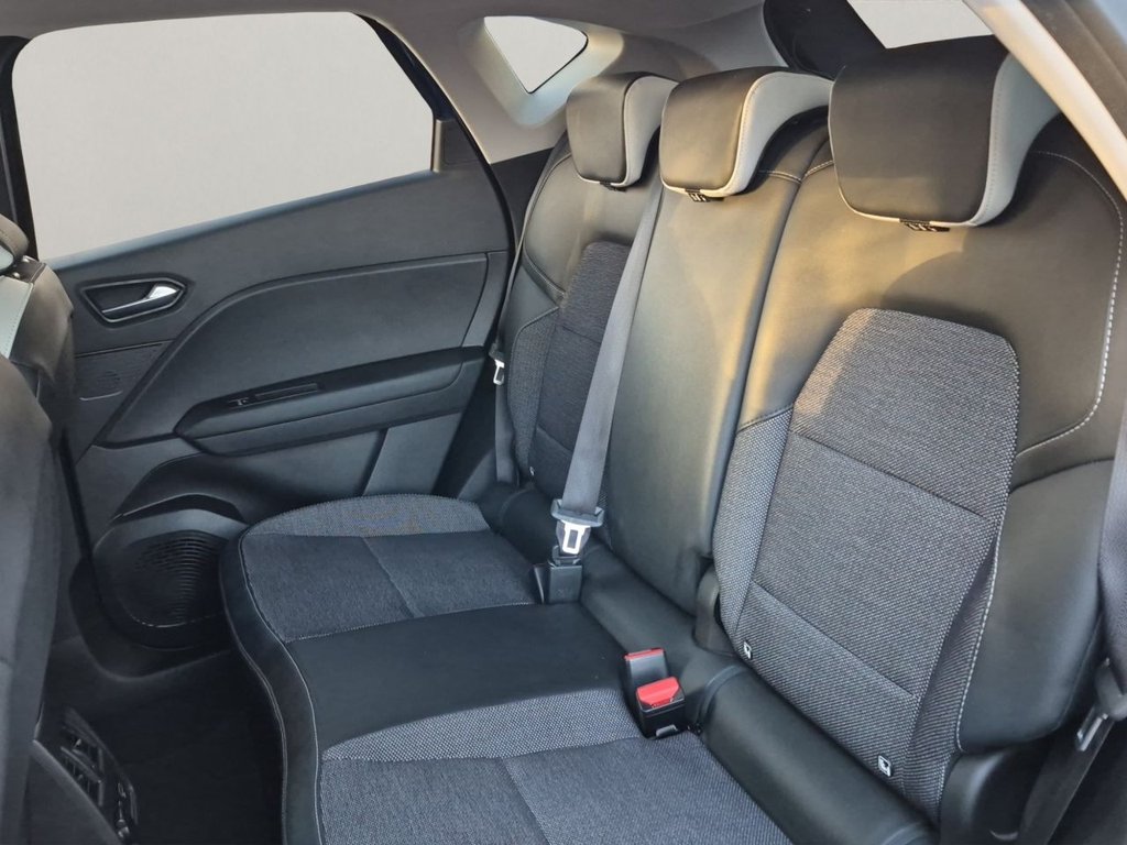Used Renault Captur 2021 for sale - 76768569: Photo 30