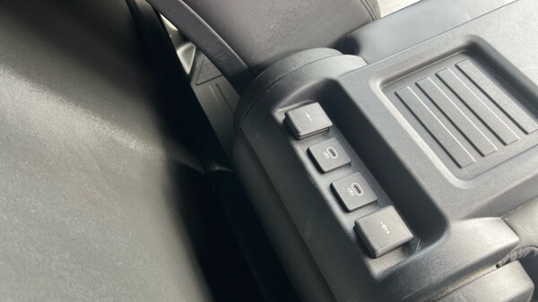 Used Land Rover Defender 2024 for sale - 76191084: Photo 18