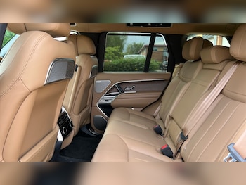Used Land Rover Range Rover 2024 for sale - 75702589: Photo