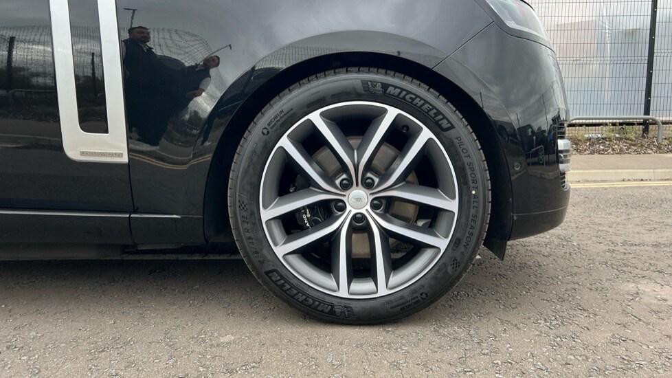 Used Land Rover Range Rover 2024 for sale - 76037837: Photo 8