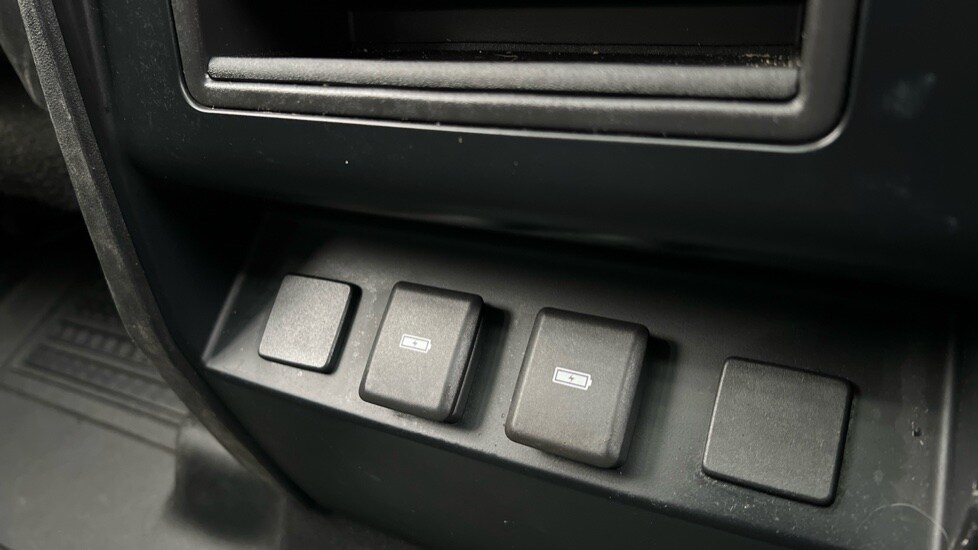 Used Land Rover Defender 2023 for sale - 76873981: Photo 34