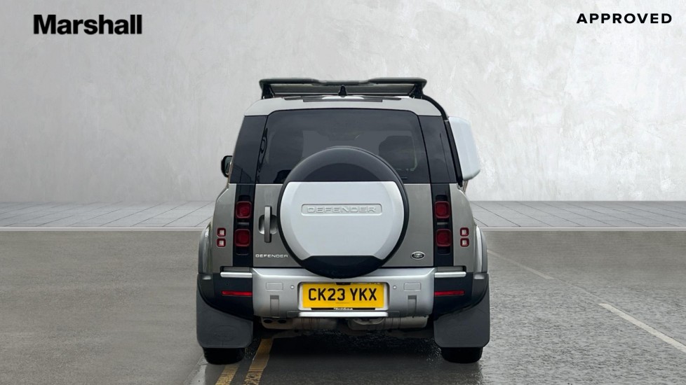 Used Land Rover Defender 2023 for sale - 76873981: Photo 6