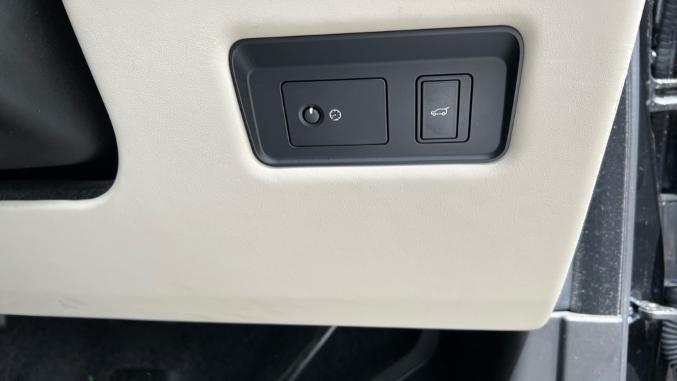 Used Land Rover Range Rover 2020 for sale - 76155021: Photo 64