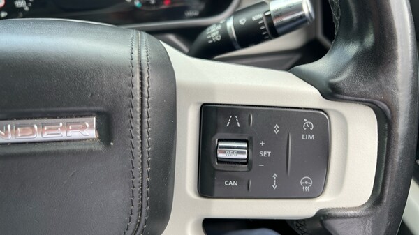Used Land Rover Defender 2021 for sale - 76229458: Photo 41