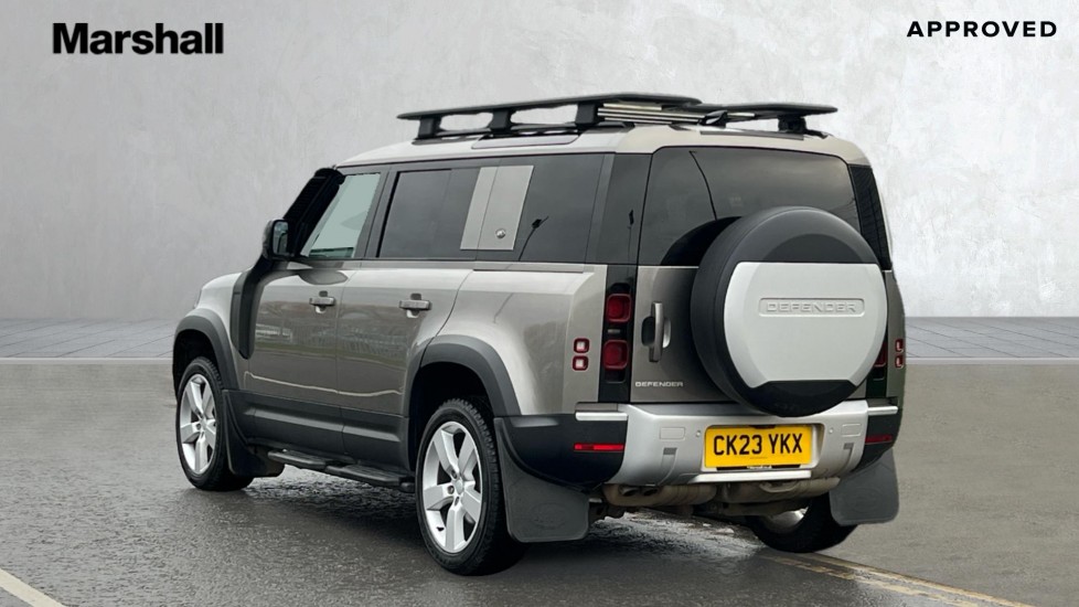 Used Land Rover Defender 2023 for sale - 76856361: Photo 2