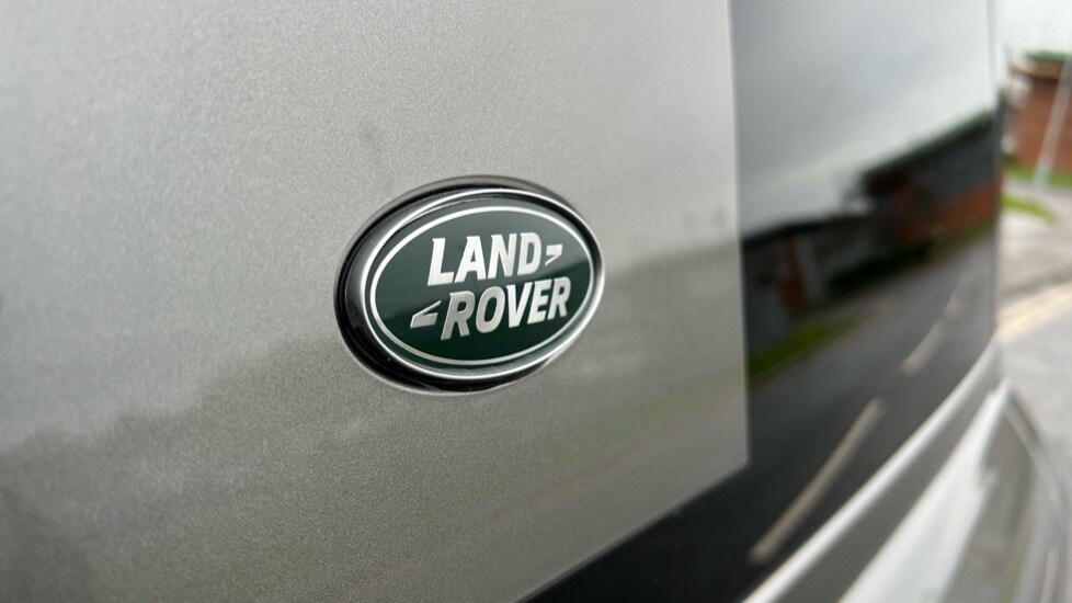 Used Land Rover Defender 2023 for sale - 76856361: Photo 39