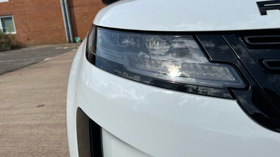 Used Land Rover Range Rover Evoque 2025 for sale - 76466302: Photo 17