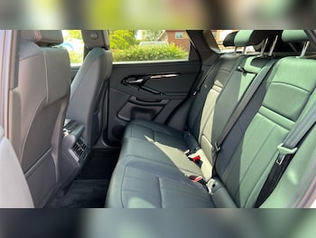 Used Land Rover Range Rover Evoque 2025 for sale - 76466302: Photo