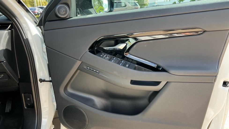 Used Land Rover Range Rover Evoque 2025 for sale - 76466302: Photo 51