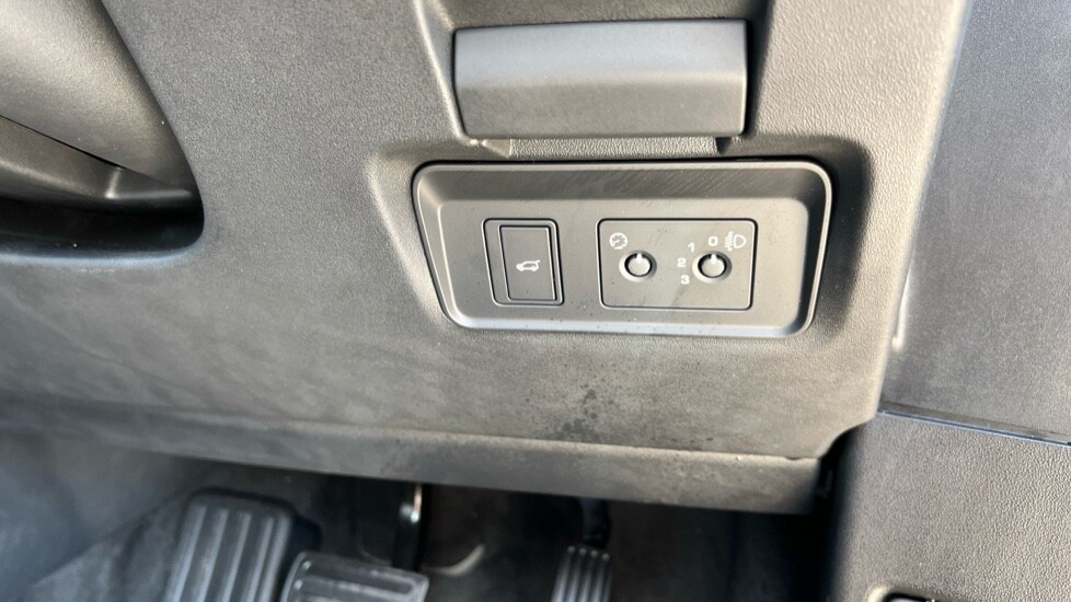 Used Land Rover Range Rover Evoque 2025 for sale - 76466302: Photo 56