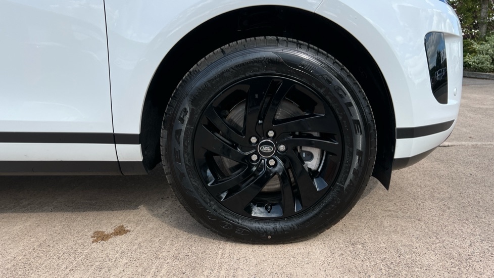 Used Land Rover Range Rover Evoque 2025 for sale - 76466302: Photo 8