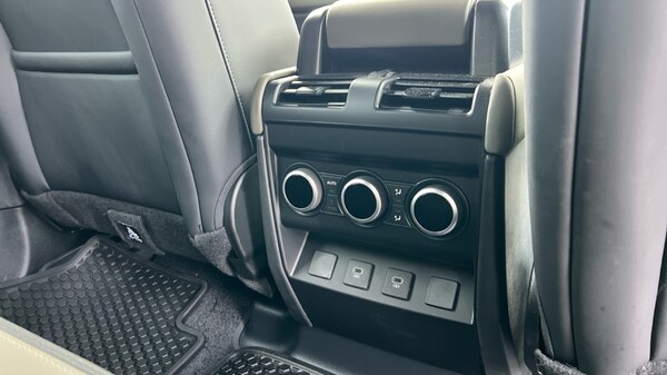 Used Land Rover Defender 2025 for sale - 76191142: Photo 18