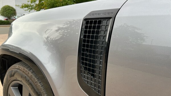Used Land Rover Defender 2023 for sale - 75698799: Photo 20