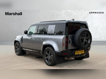 Used Land Rover Defender 2023 for sale - 75698799: Photo