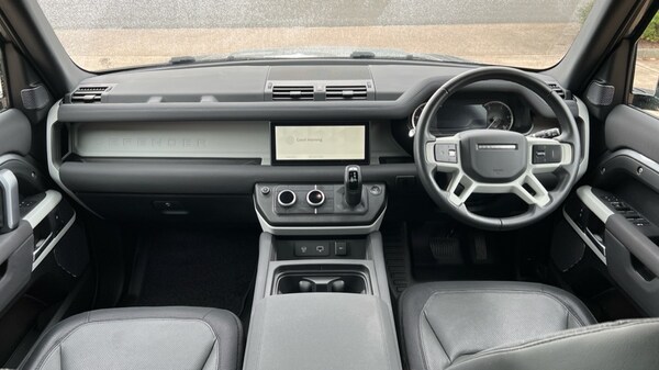 Used Land Rover Defender 2023 for sale - 75698799: Photo 9