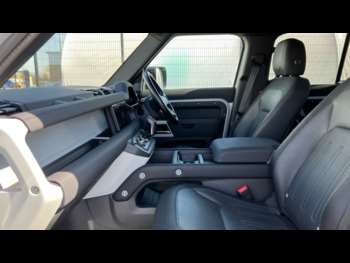 Used Land Rover Defender 2021 for sale - 74170516: Photo
