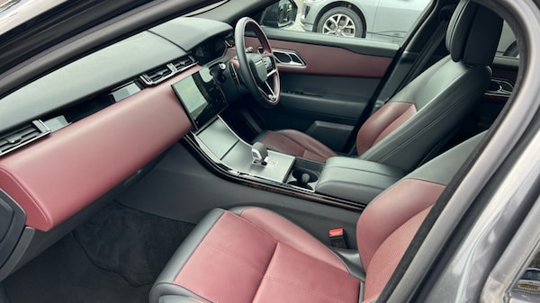 Used Land Rover Range Rover Velar 2024 for sale - 76037605: Photo 3