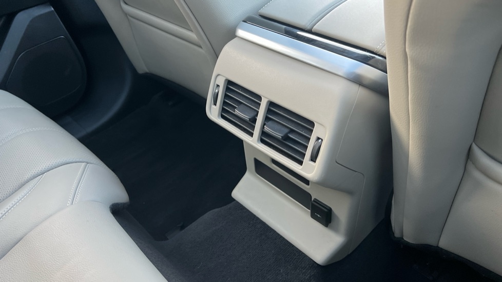 Used Land Rover Range Rover Velar 2023 for sale - 76901331: Photo 18