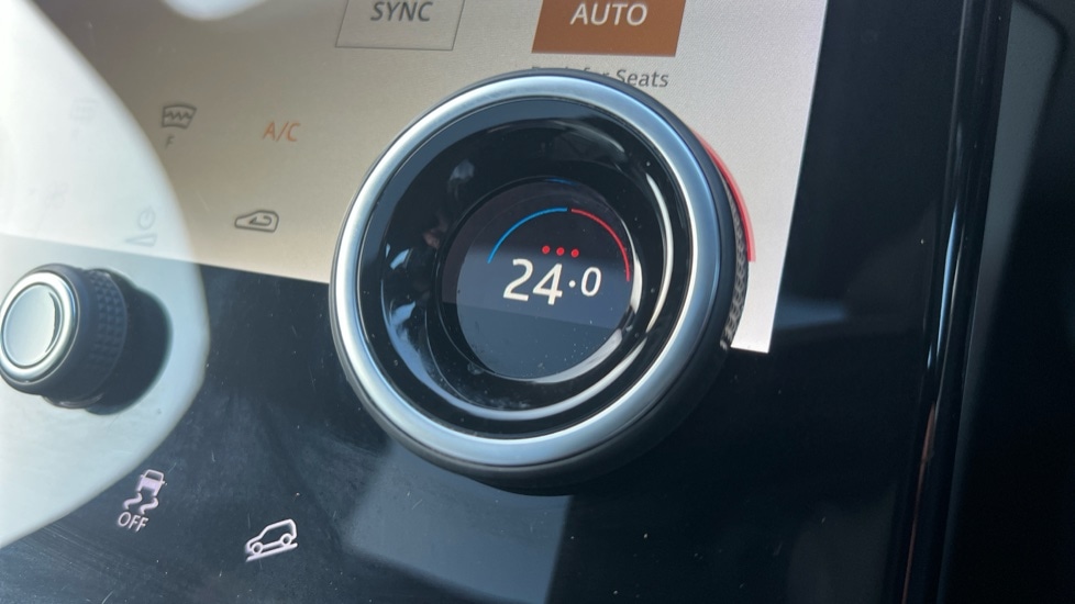 Used Land Rover Range Rover Velar 2023 for sale - 76901331: Photo 40