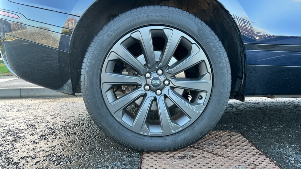 Used Land Rover Range Rover Velar 2023 for sale - 76901331: Photo 8